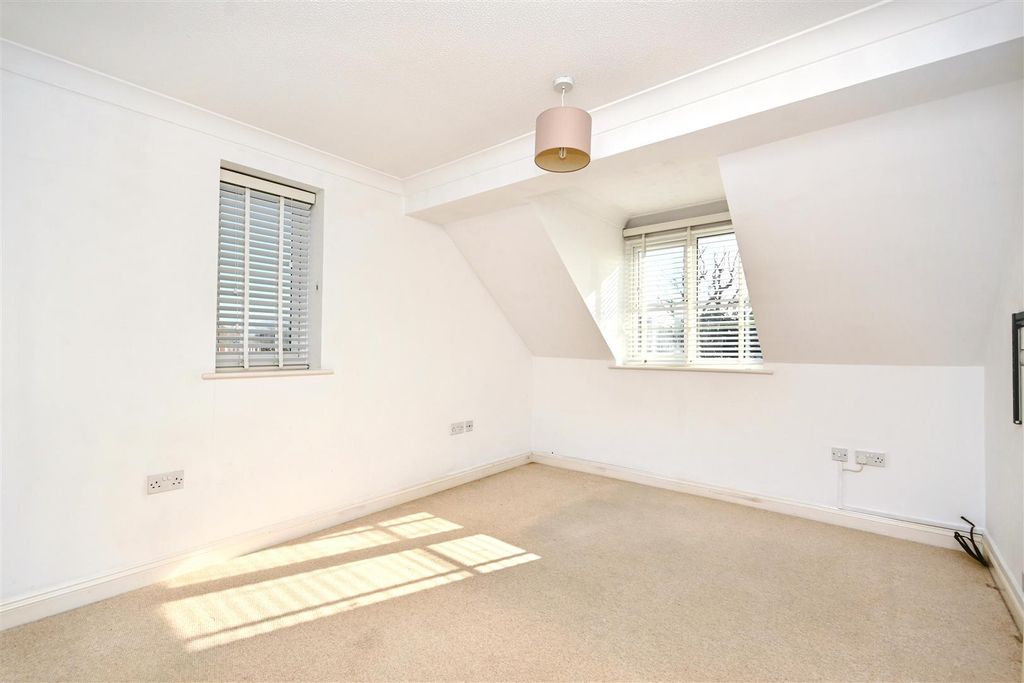 Property photo 2 of 12 Dsc_9779.Jpg