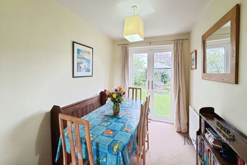 Property photo 3 of 19 Dining Room