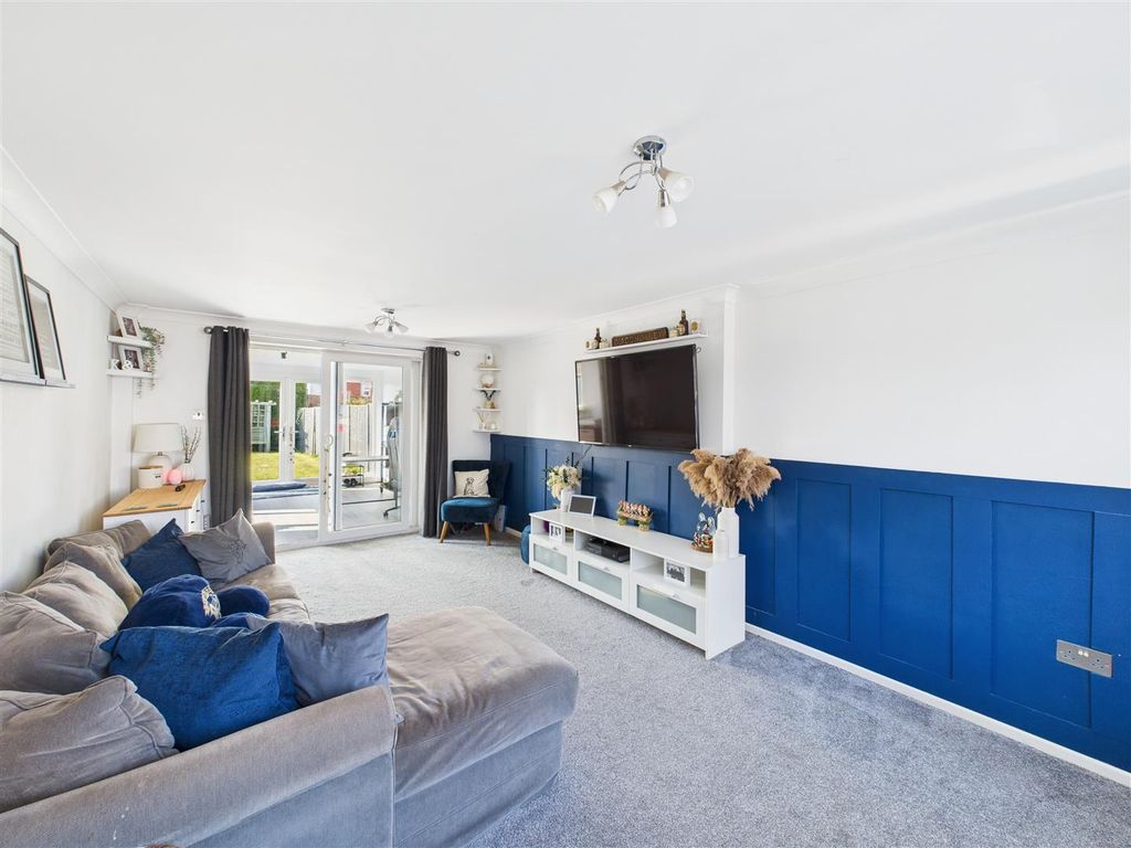 Property photo 3 of 20 19336708_229061362.Jpg
