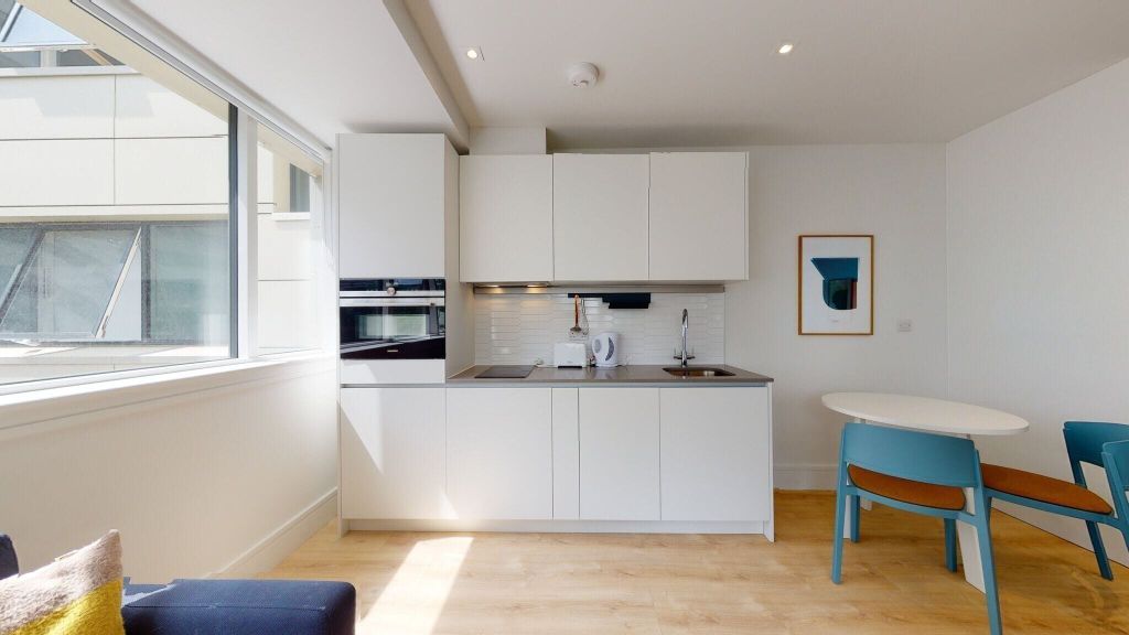 Property photo 2 of 17 Kitchen