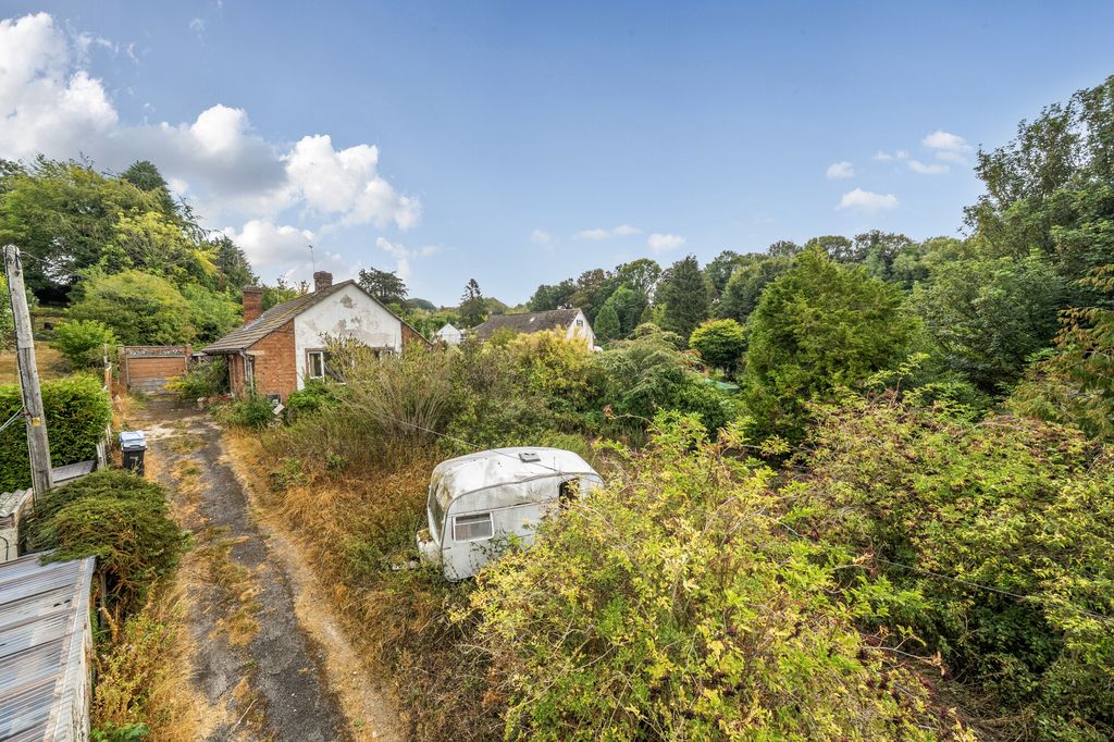 Property photo 2 of 11