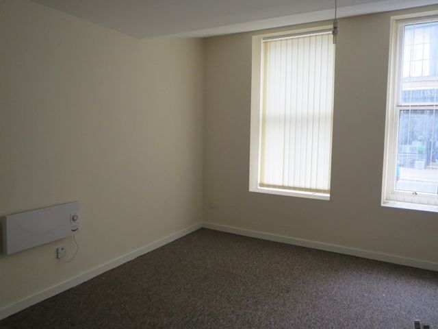 Property photo 2 of 7 Lounge