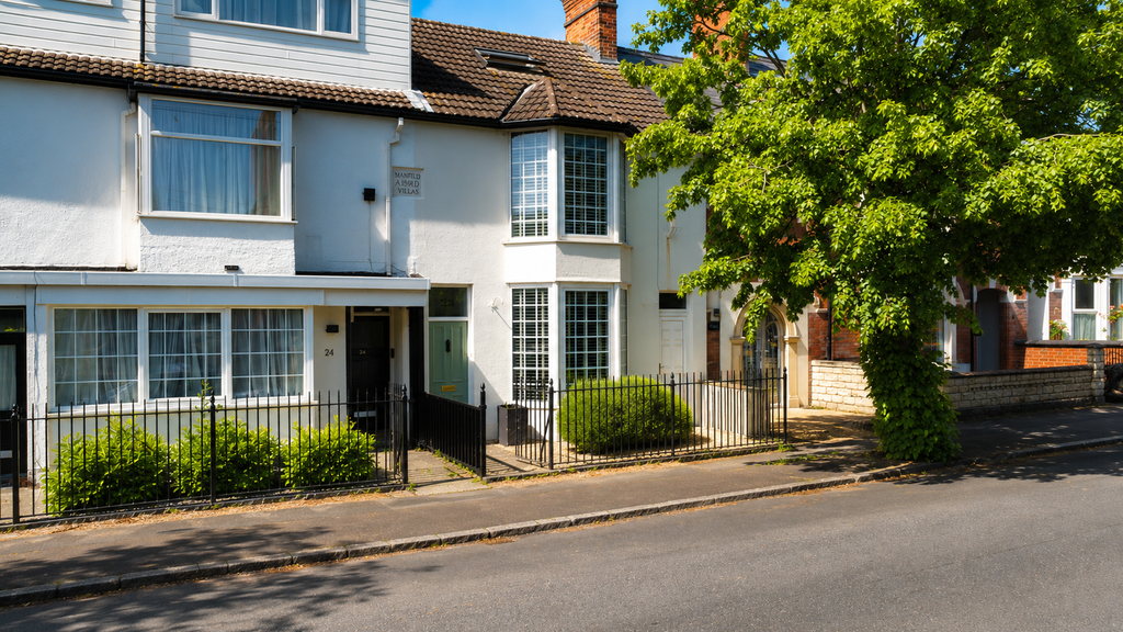 Property photo 1 of 34