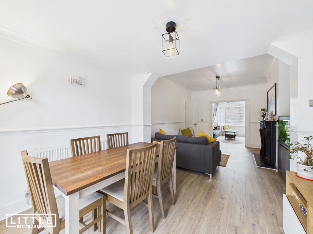 Property photo 3 of 46 Photo 31