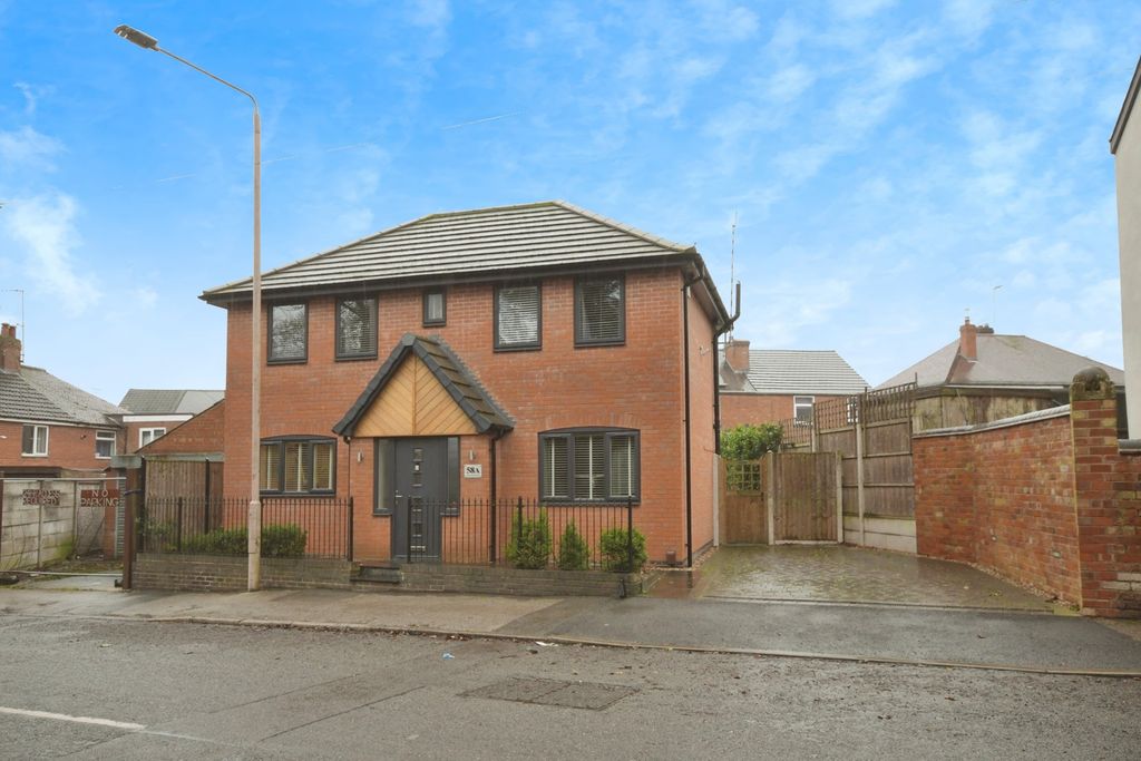 Property photo 1 of 17 Pbox-Img.Jpg