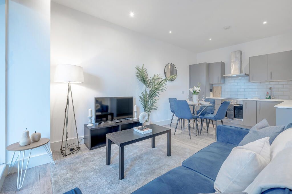 Additional image 15 of 10 bed flat for saleFlat 1-7 Avenir Heights, Avenir Heights, Station Approach Road, Coulsdon CR5
