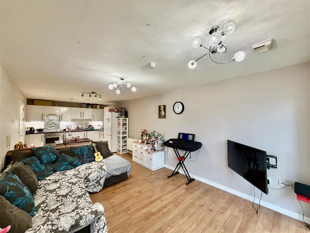 Property photo 3 of 9 Reception Room