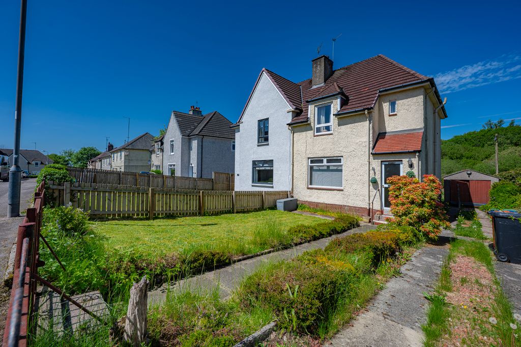 Property photo 2 of 31