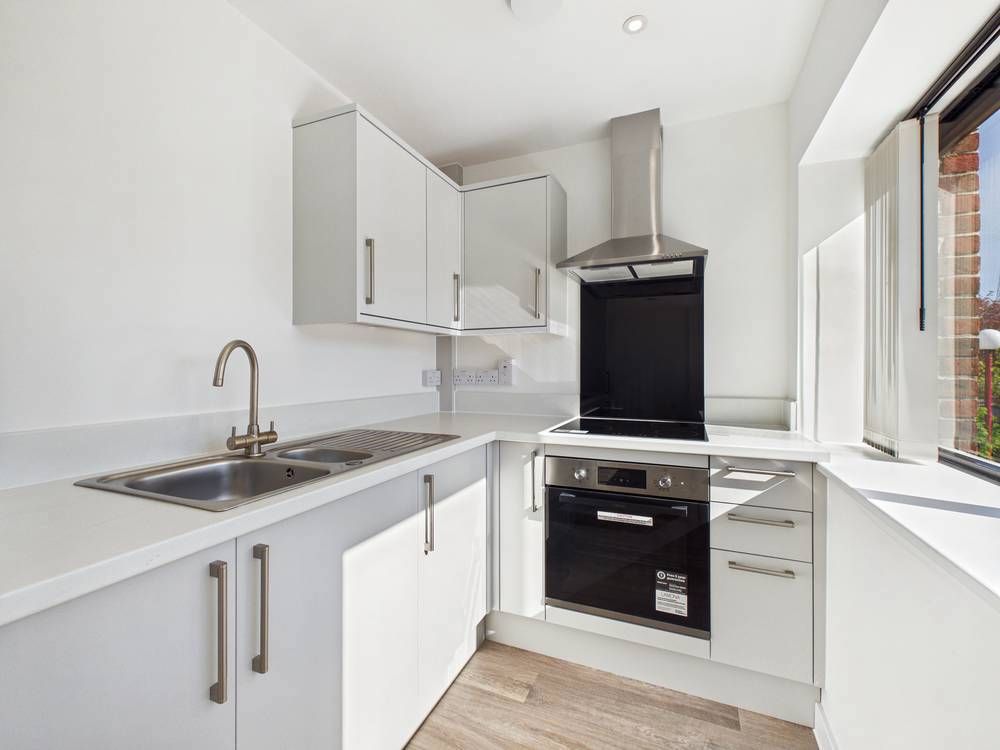 Property photo 3 of 5 Giraffe360-Still004