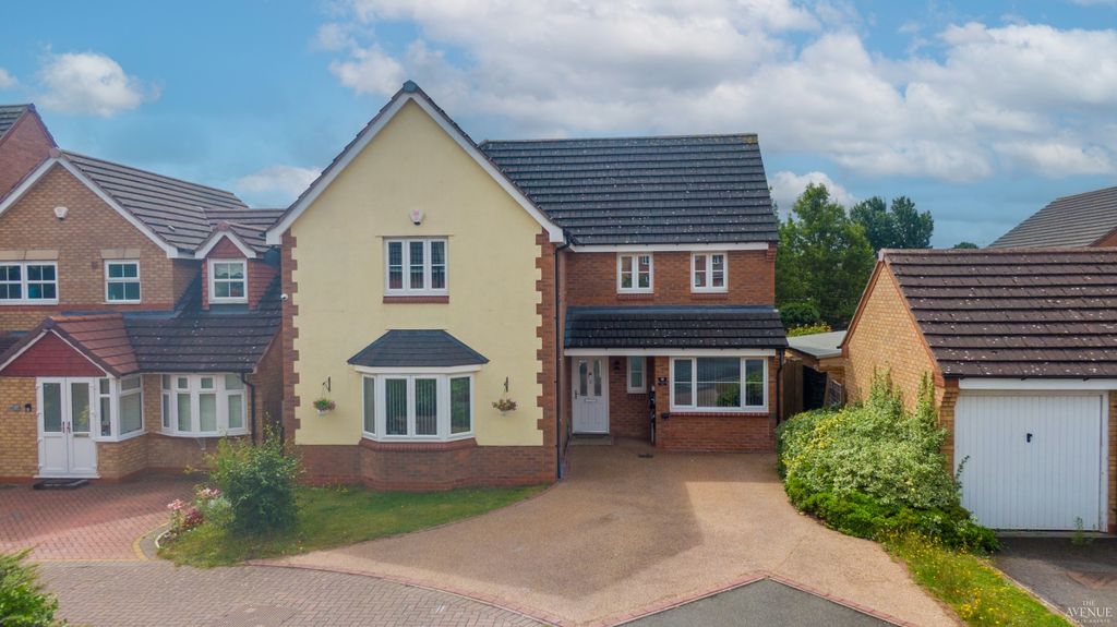 Property photo 1 of 36 4299080