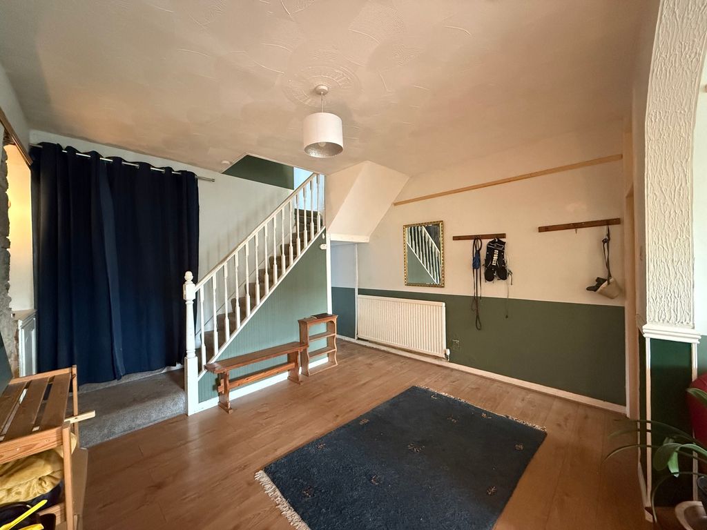 Property photo 3 of 21 Dining Room