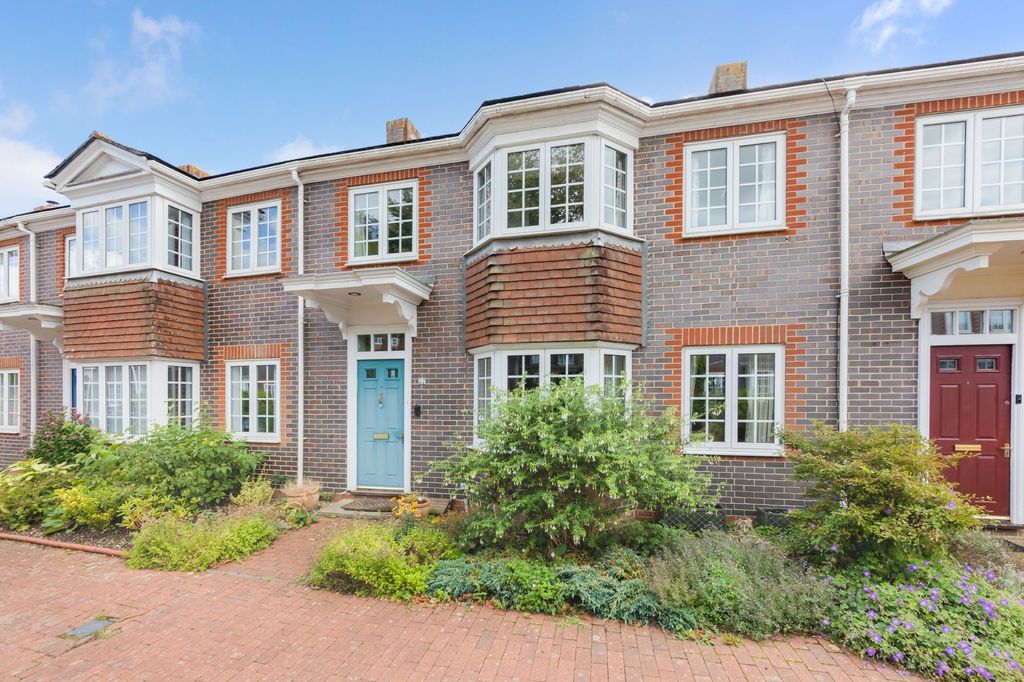 Property photo 1 of 21