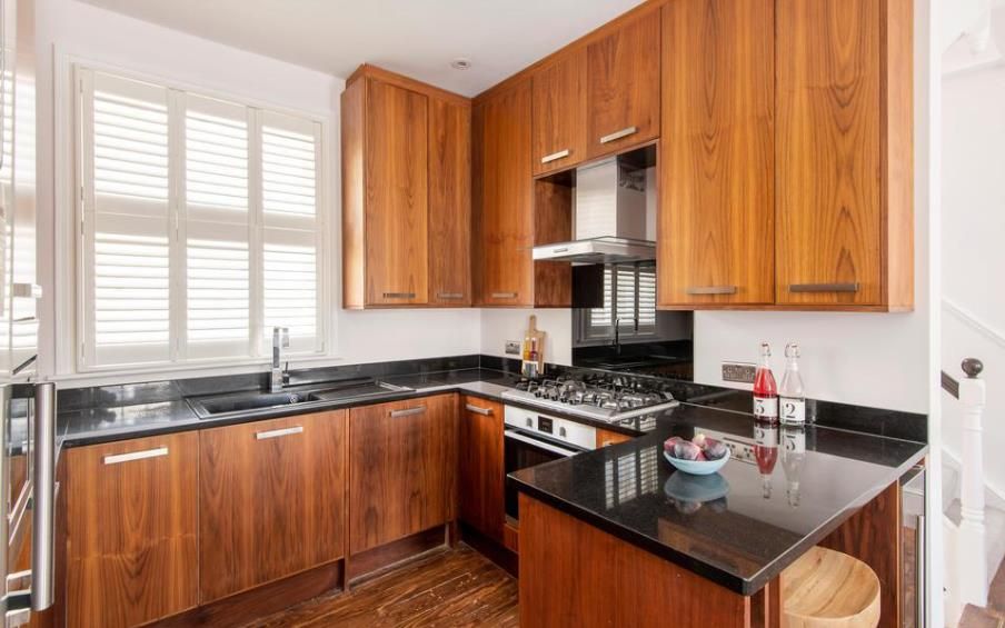 Property photo 2 of 6 96 Clifton Hill 2 12.11.Png