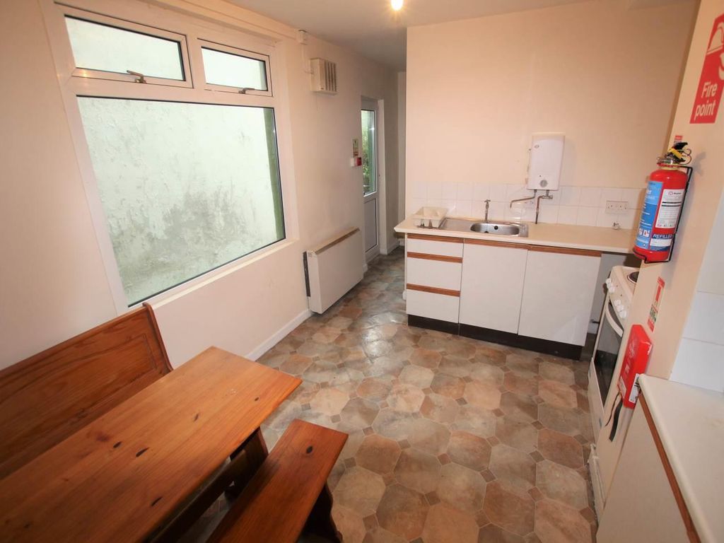 Property photo 2 of 7 K2.Jpg