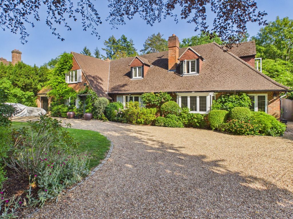 Property photo 1 of 41 Picture No. 52