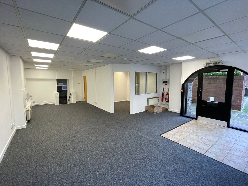 Property photo 3 of 7 Picture No. 09