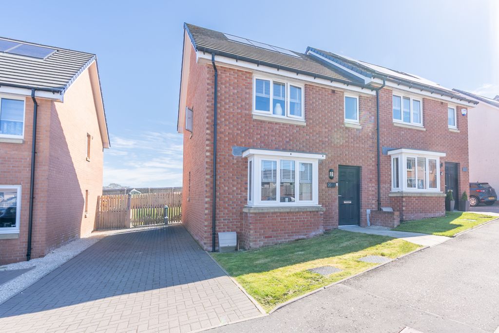 Property photo 1 of 36 3 Bedroom Semi-Detached For Sale
