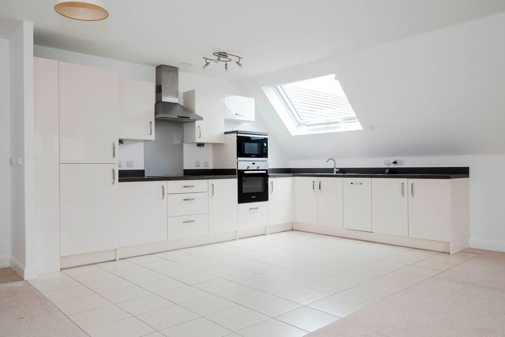 Property photo 1 of 25 Kitchen