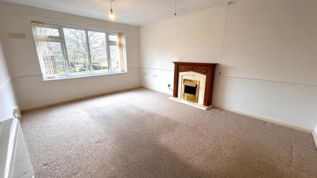 Property photo 2 of 9 4.Jpg
