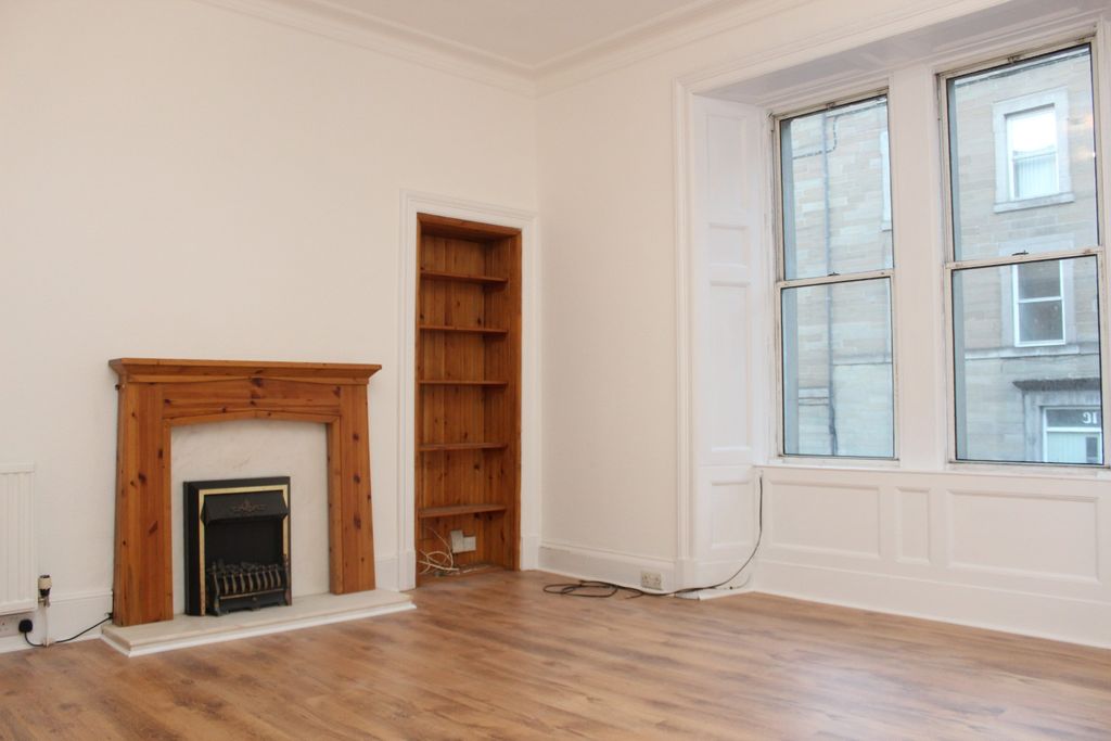 Property photo 2 of 8 Photo 2