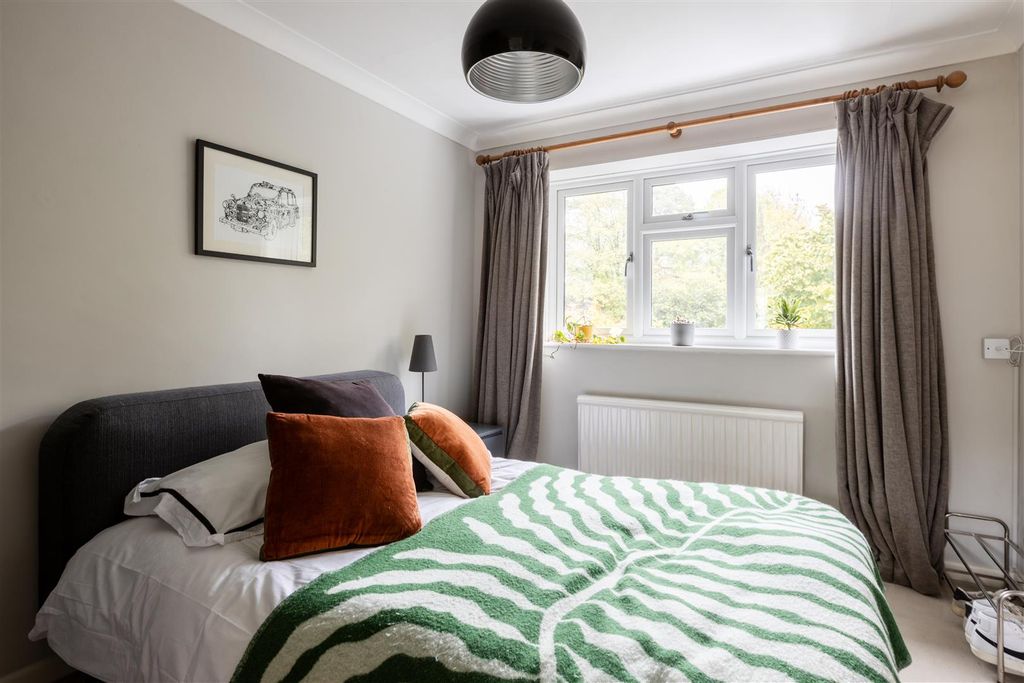 Additional image 20 of 5 bed detached house for saleHuntersfield Close, Reigate RH2
