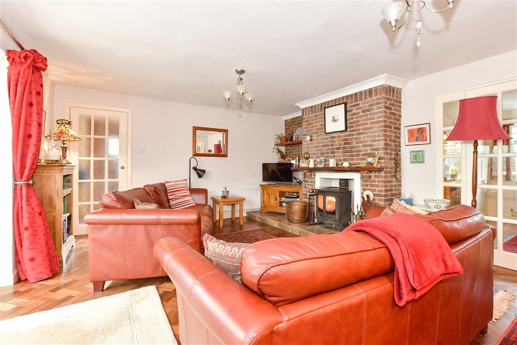 Property photo 2 of 15 Lounge