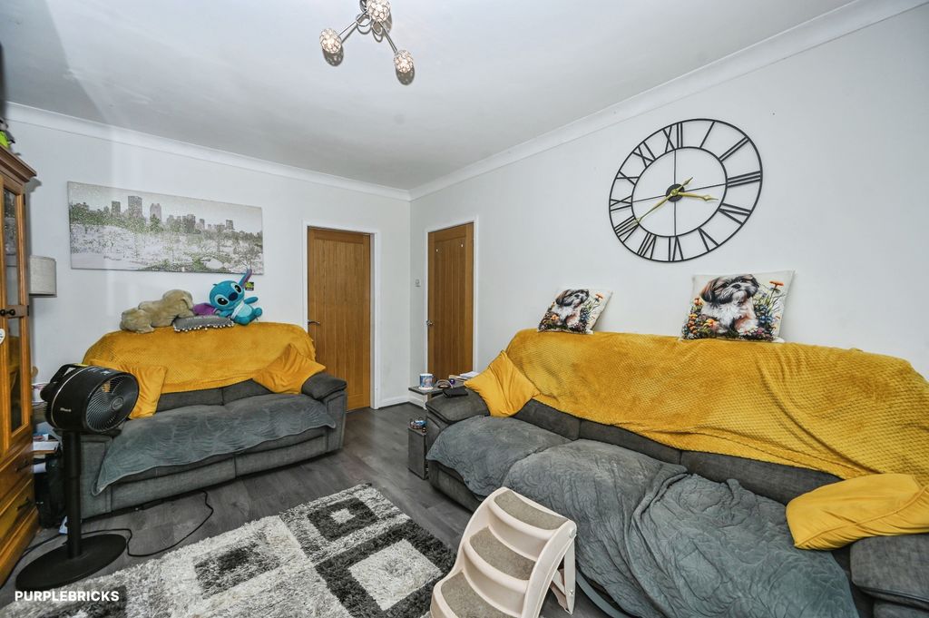 Property photo 3 of 26