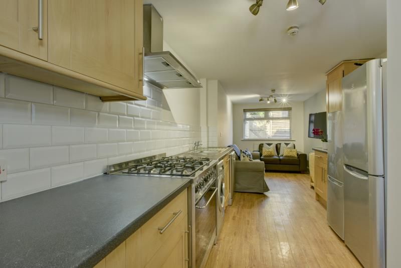 Property photo 1 of 6 Photo 0