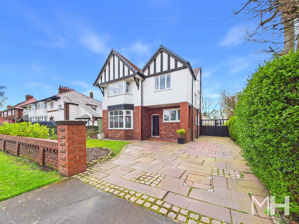 Property photo 1 of 26 Front (Exterior)