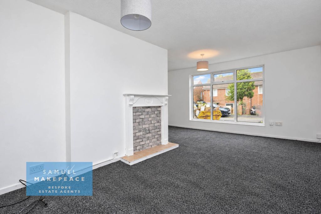 Property photo 3 of 19 D2Bc72c6-Bc07-45B8-Bad0-Ed951Aa131E5