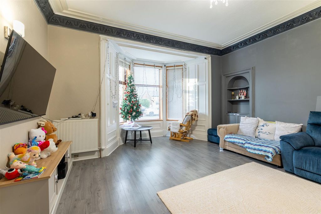 Property photo 3 of 26 S003.Jpg