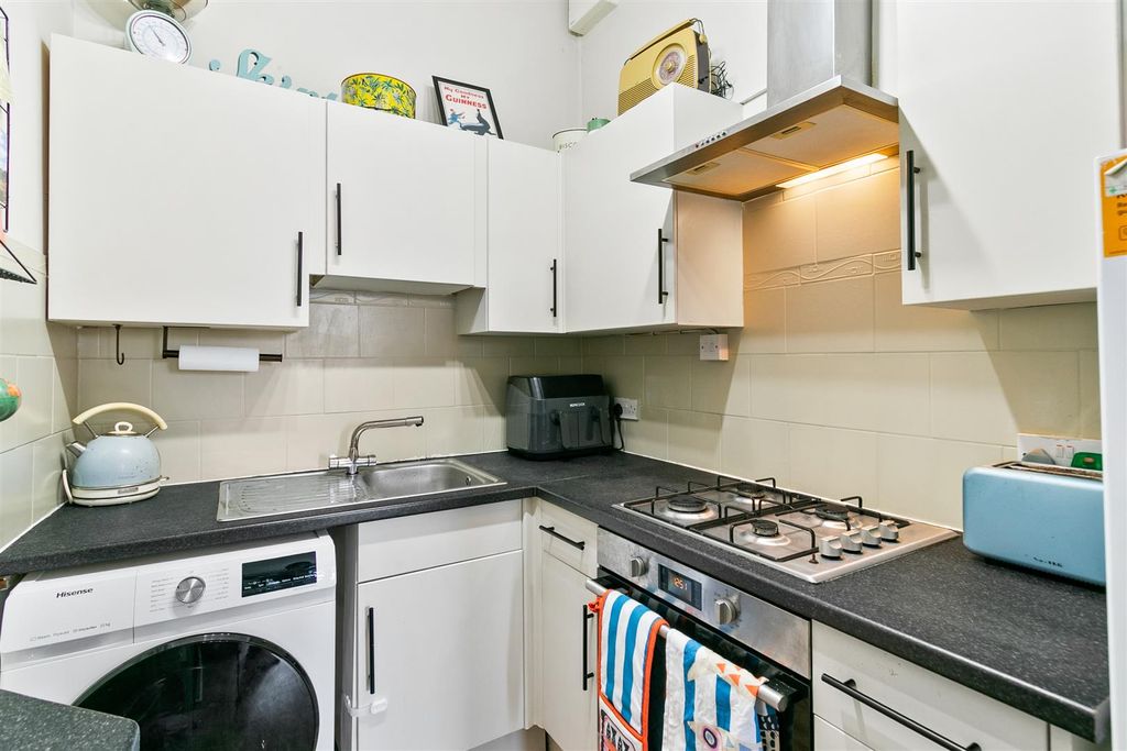 Additional image 7 of 2 bed flat for saleGlasgow Road, Dumbarton G82