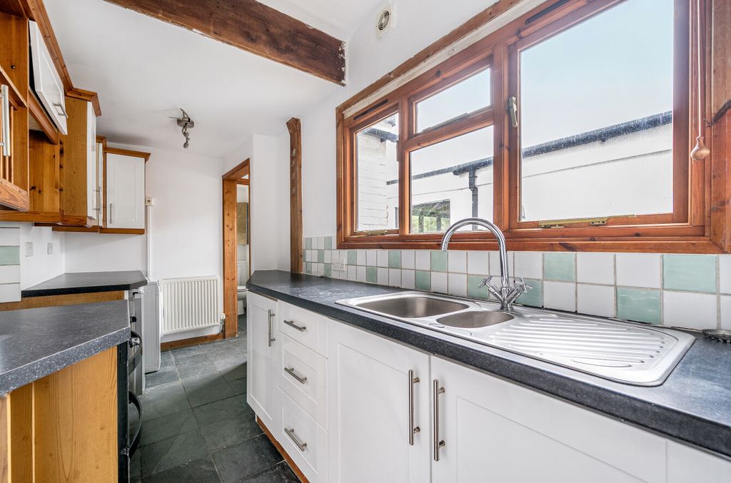 Property photo 3 of 28 1380338-13-691202...