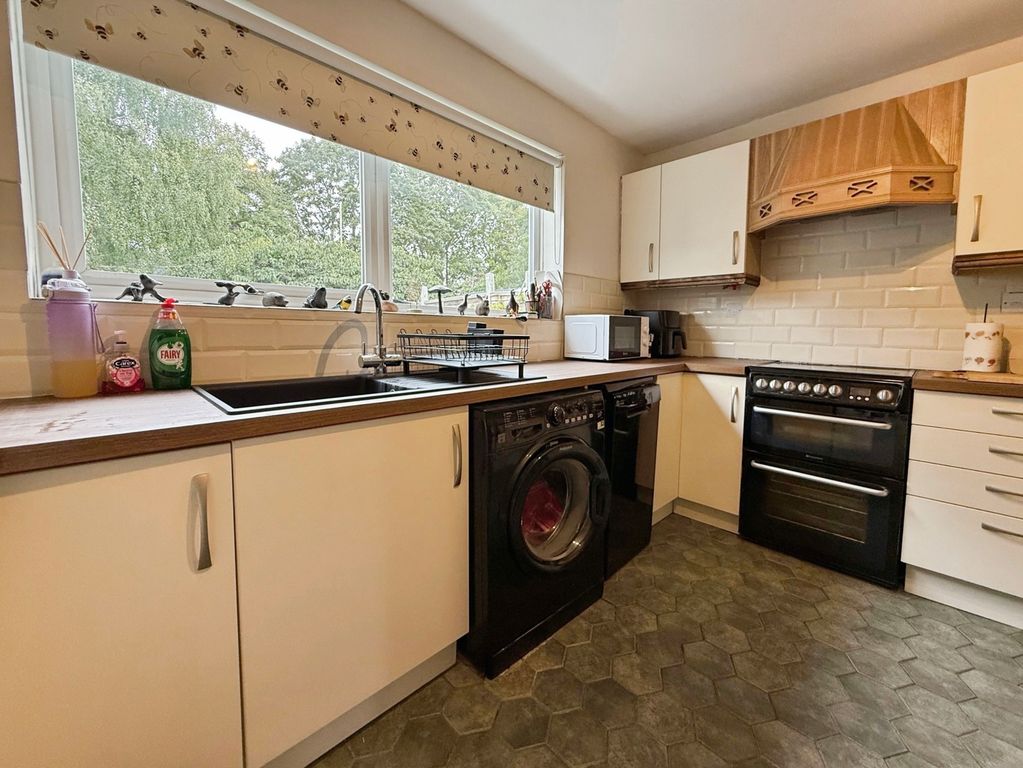 Property photo 2 of 13 Pbox-Img.Jpg