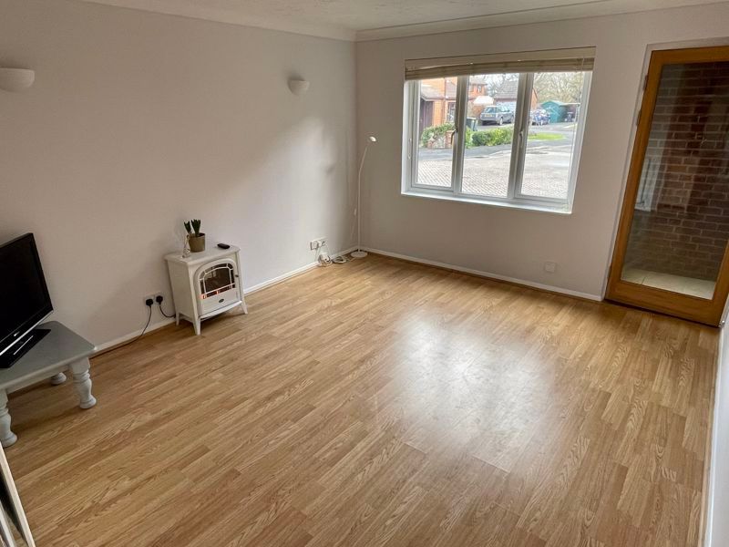 Property photo 2 of 11 Photo 3