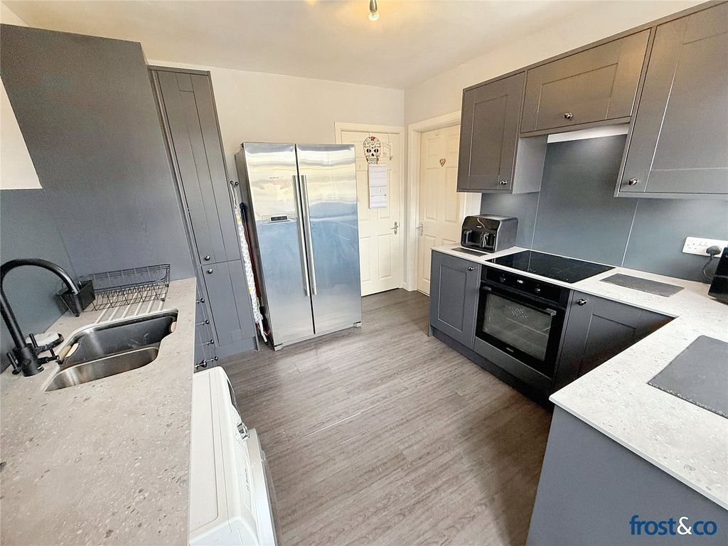 Property photo 3 of 13 Kitchen