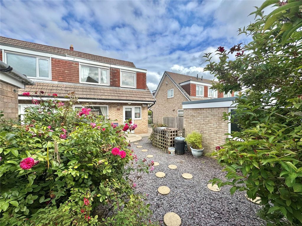 Property photo 2 of 12 Picture No. 05