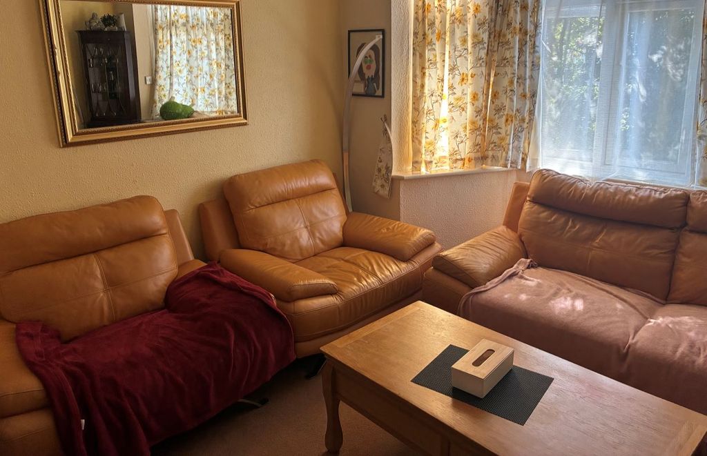 Property photo 2 of 7