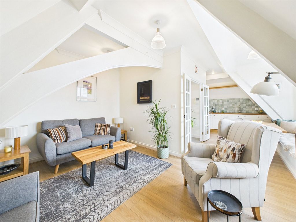 Property photo 1 of 18 Picture No. 31