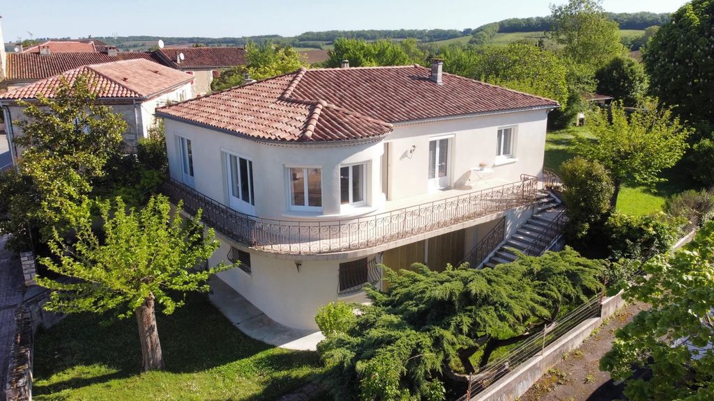 Property photo 1 of 19 Main Exterior View