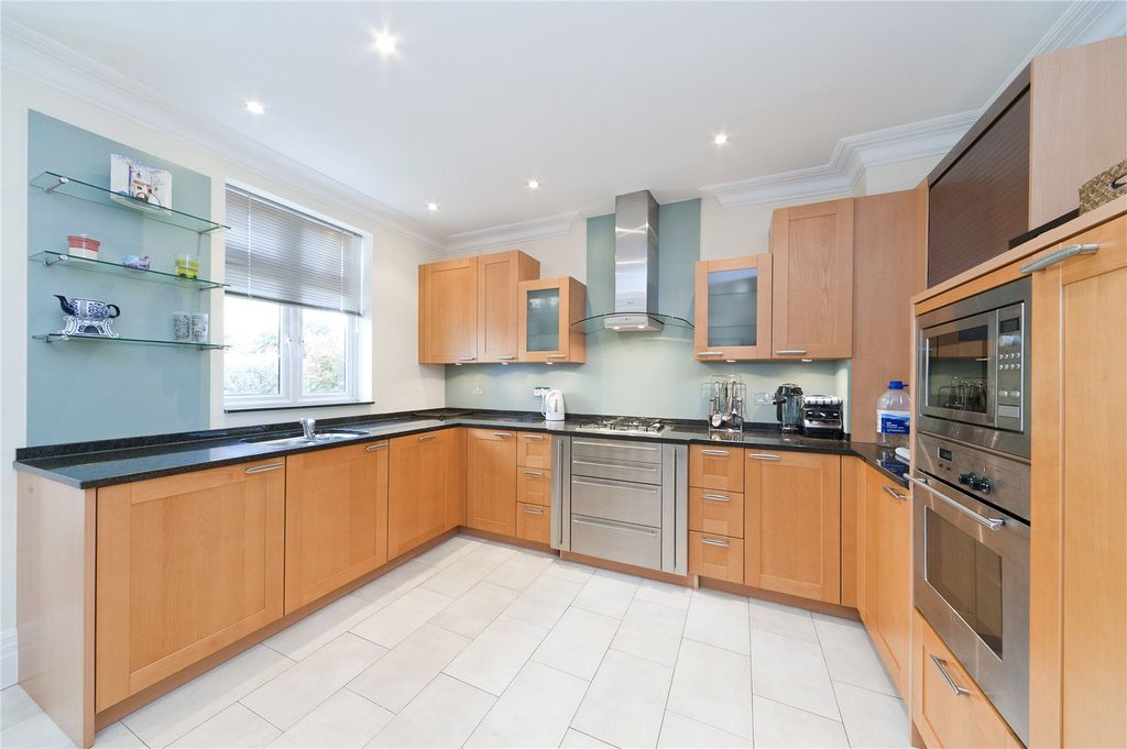 Property photo 3 of 21 Picture No. 03