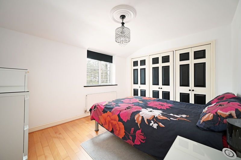 Property photo 3 of 21 Double Bedroom