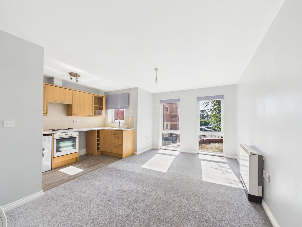 Property photo 1 of 9