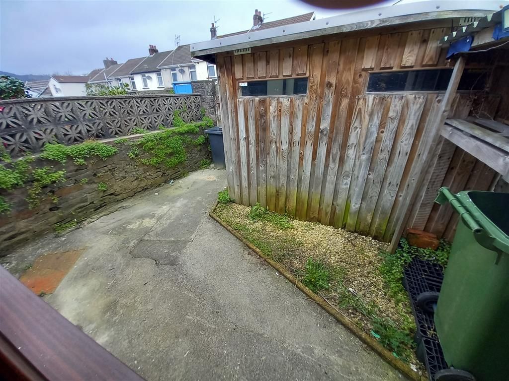 Property photo 2 of 11 Garden