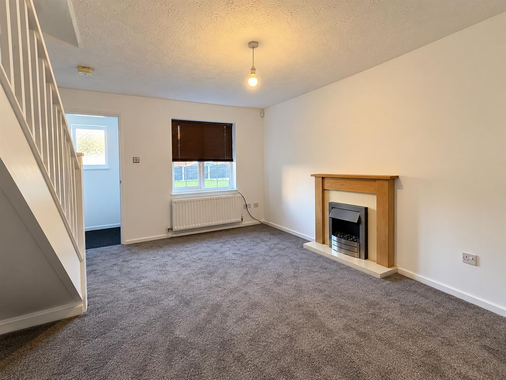 Property photo 2 of 11 Lounge.Png