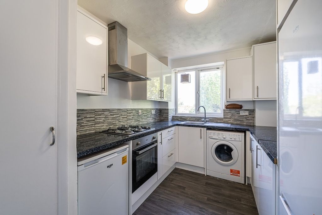 Property photo 1 of 13 10