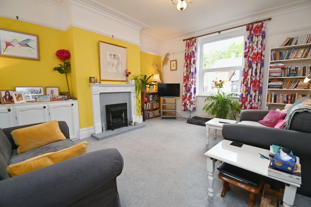 Property photo 3 of 22