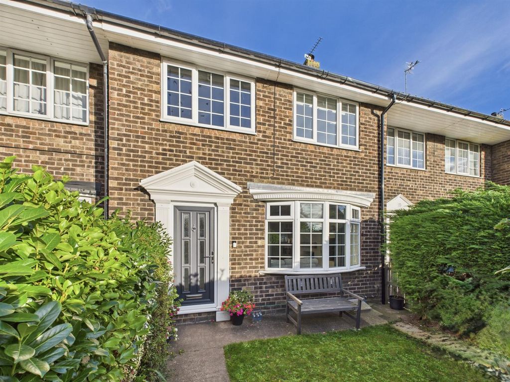 Property photo 1 of 13 Thumbnail_Cam05377G0-Pr0118-Still021.Jpg