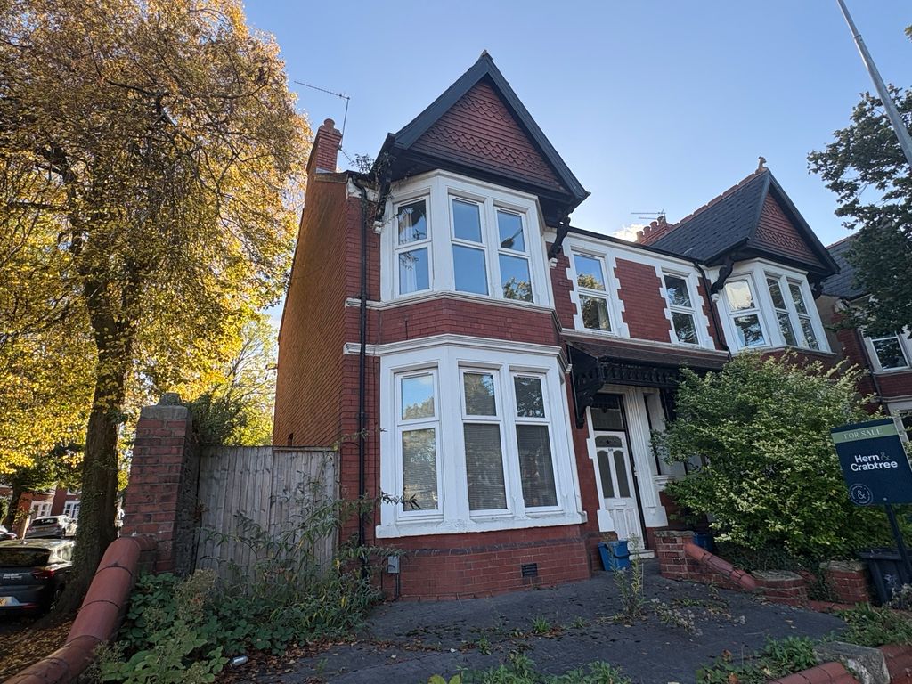 Property photo 1 of 18