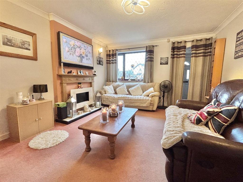 Property photo 3 of 8 Img_8819.Jpg